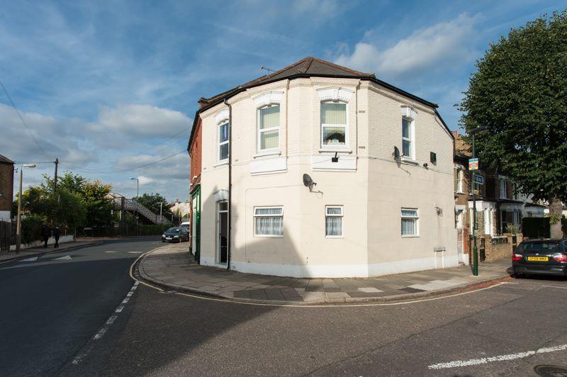 Main image of property: AMYAND PARK ROAD, ST MARGARETS, 2 MINS STATION 