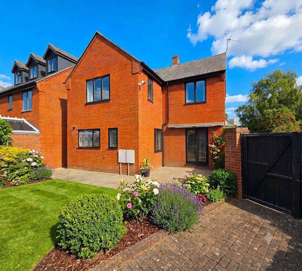 Main image of property: Waterhouse Close, Newport Pagnell