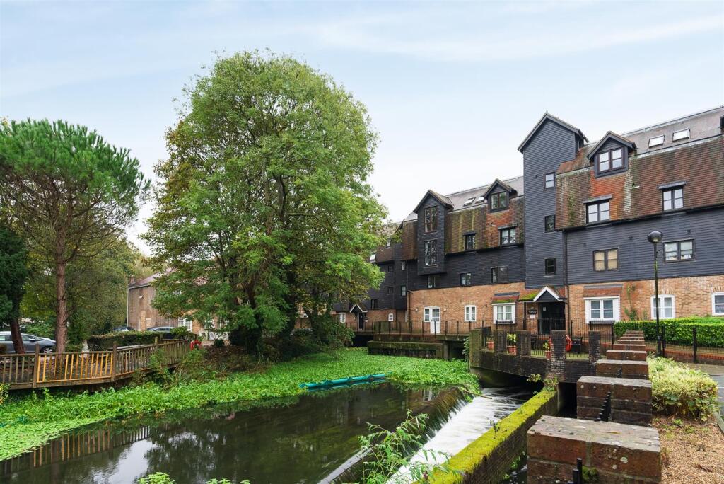 Main image of property: Waterford House, West Drayton