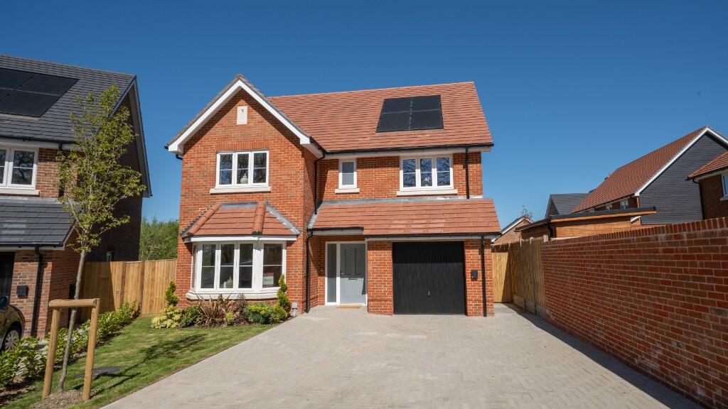 Main image of property: Guildford Road, Loxwood Green, Loxwood, 
RH140EQ
