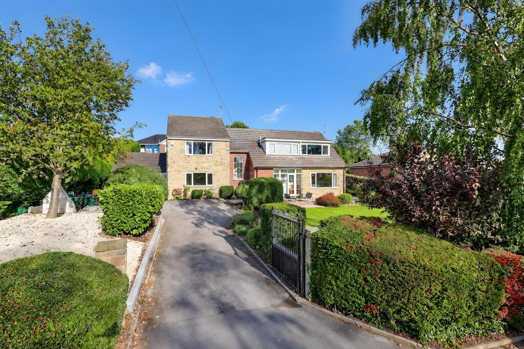 Main image of property: Shill Bank View, Mirfield