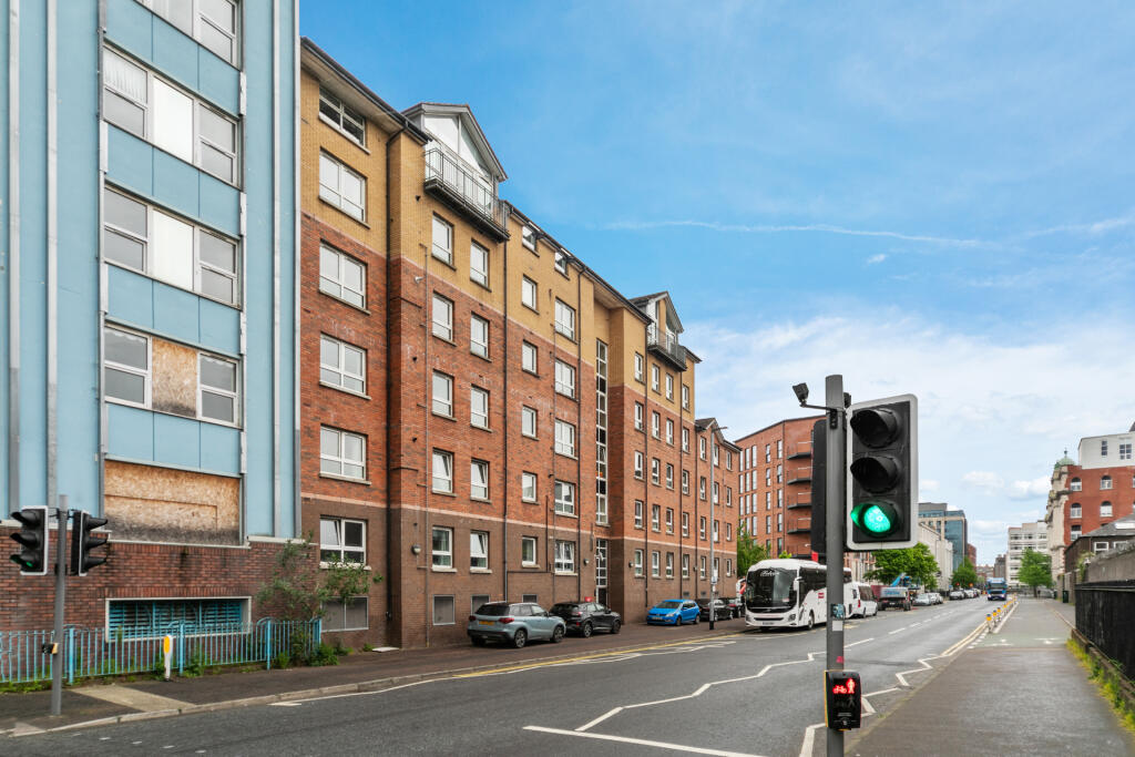 Main image of property: Apartment 17, 29 College Square North, Belfast, BT1 6AS