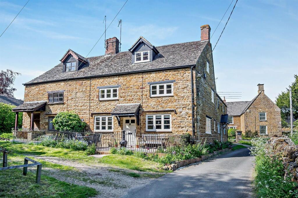 Main image of property: Marrie Mount, Hook Norton