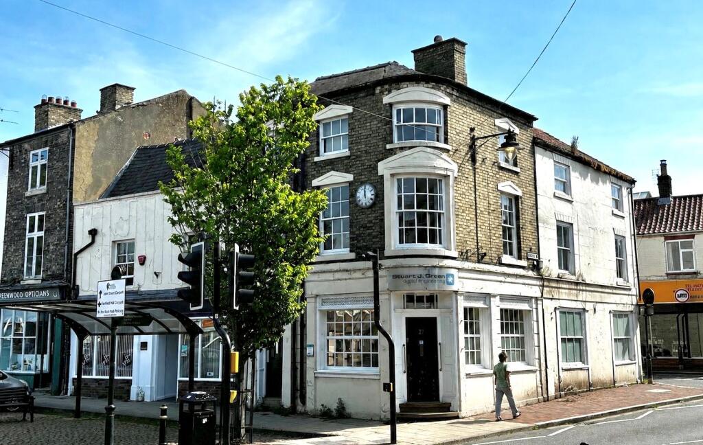 Main image of property: 26-27 Market Place, Market Rasen, LN8 3HL