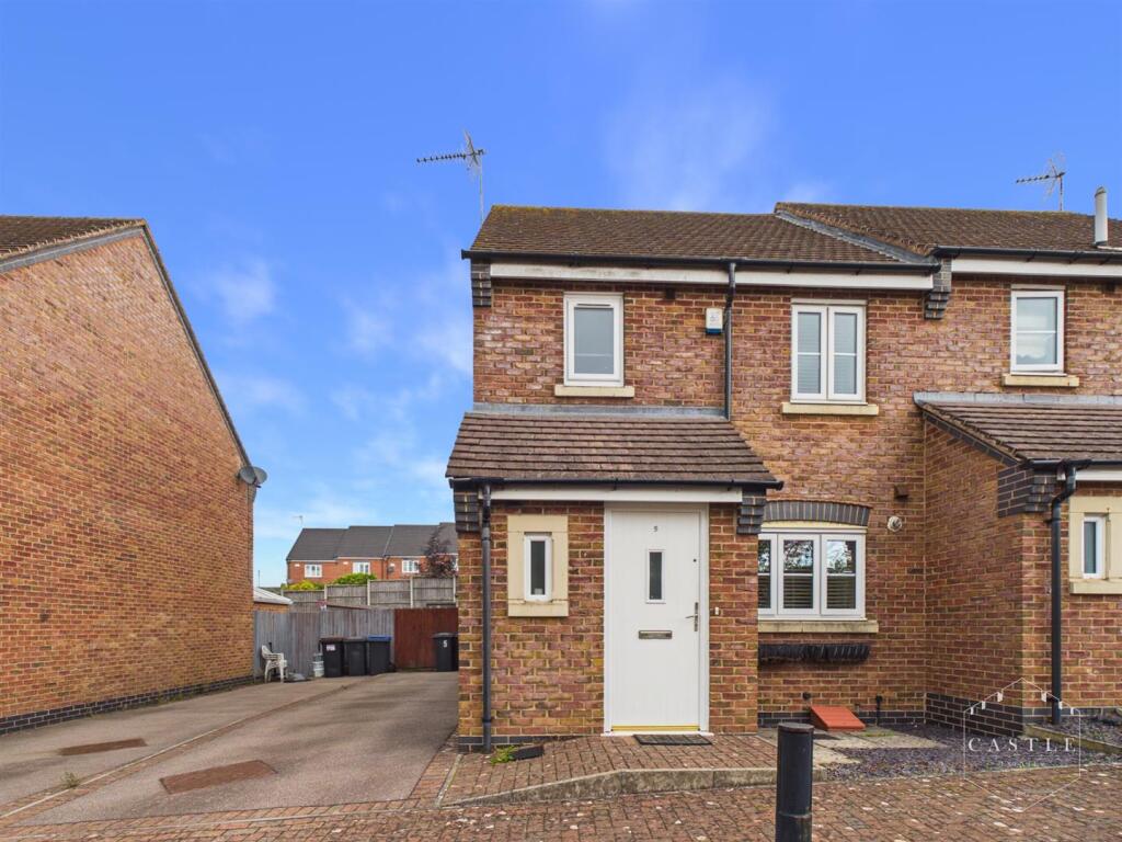 Main image of property: Gold Close, Hinckley