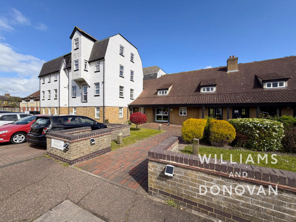 Main image of property: The Garners, Rochford