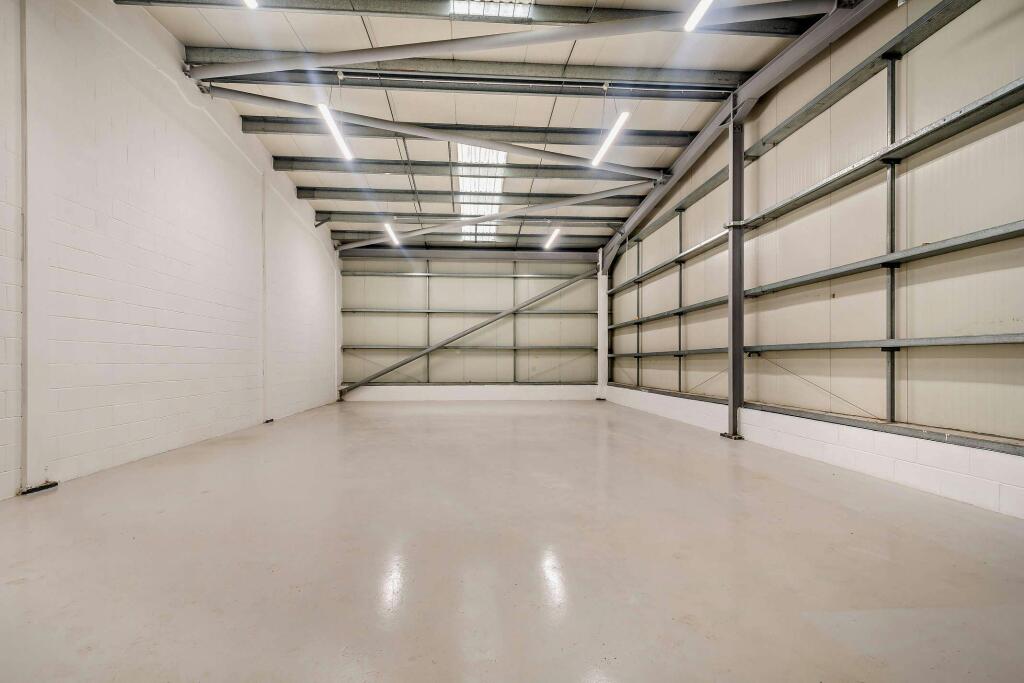 8582904interior03800.jpg