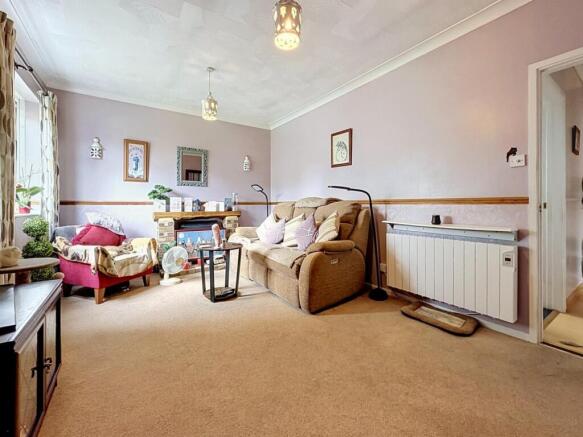 Living Room (2)