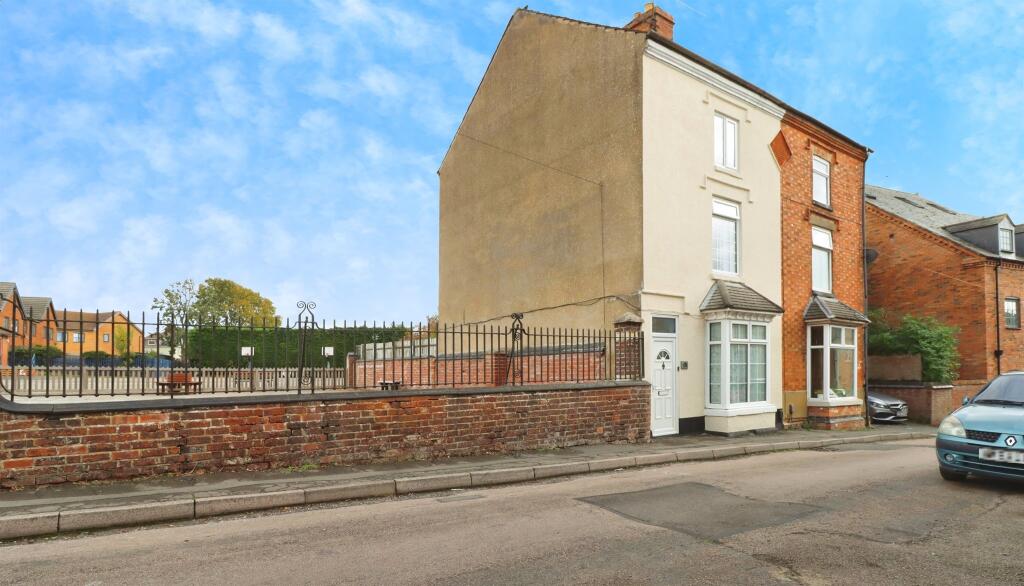Main image of property: Gladstone Street, Rothwell, Kettering