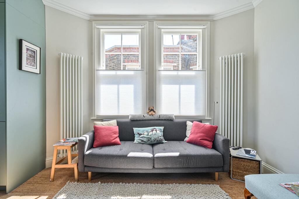 Main image of property: North Avenue, 
Richmond, TW9