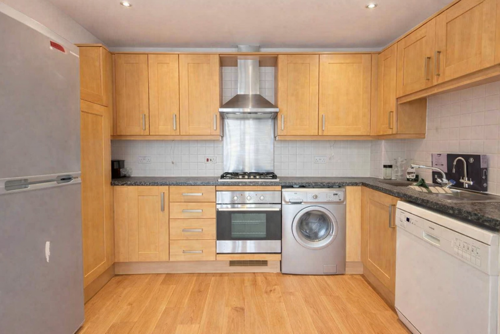 Main image of property: Sundeala Close Sunbury-On-Thames TW16 5BE