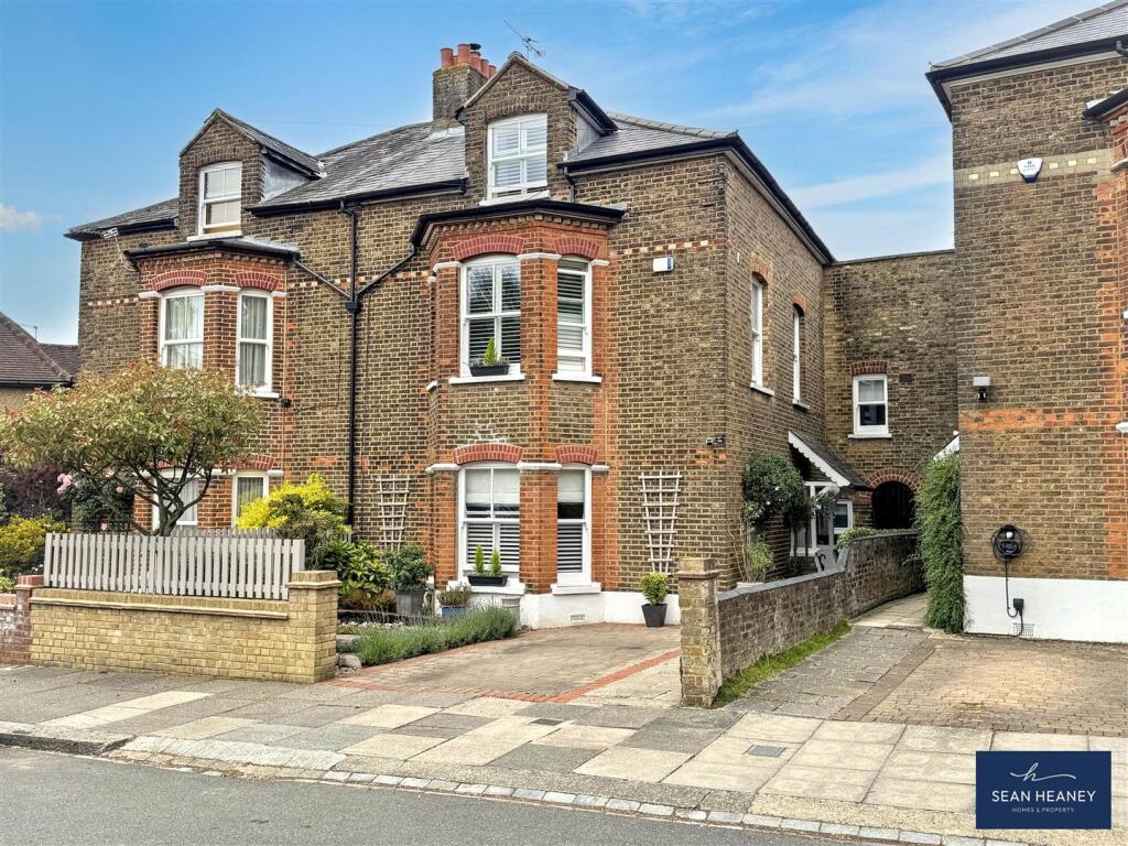 Main image of property: The Croft, Barnet