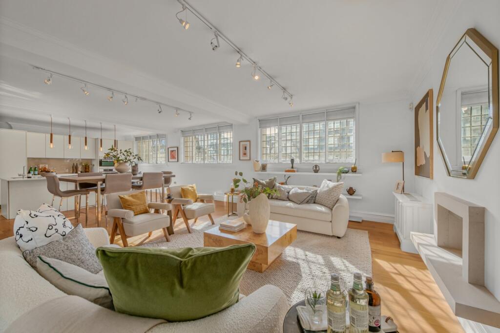 Main image of property: Kingsway, 
Holborn, WC2B