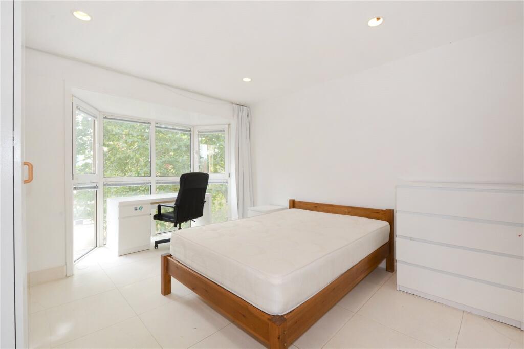 Main image of property: Princes Court,
Surrey Quays, SE16