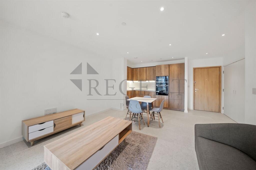 Main image of property: Georgette Apartments, Silk District, E1