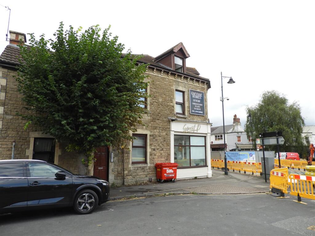 Main image of property: Devizes Road, Swindon