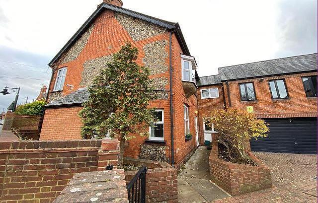Main image of property: Greys Road, Henley-on-Thames, Oxfordshire, RG9