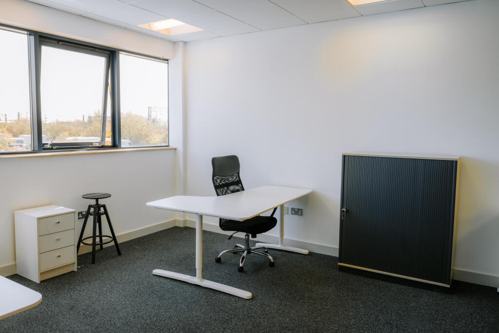 500 sqft office
