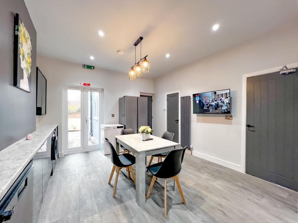 Main image of property: Hill Street