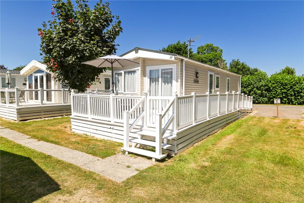Main image of property: Rowan, Hoburne Bashley Holiday Park, New Milton, Hampshire, BH25
