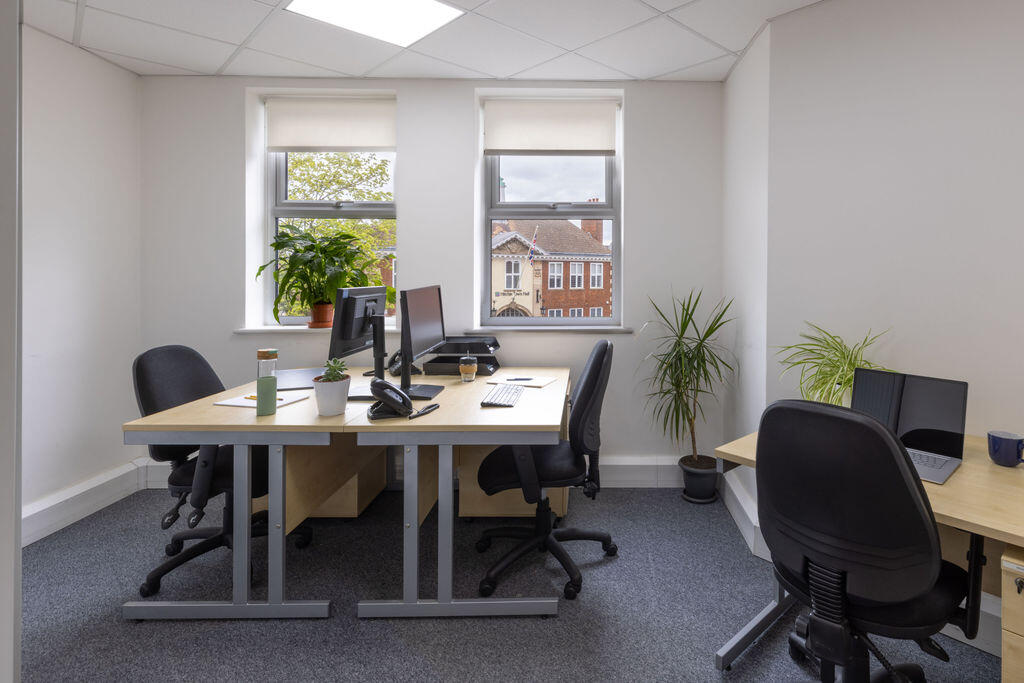 3 Person Office To Rent In Hitchin Hertfordshire
