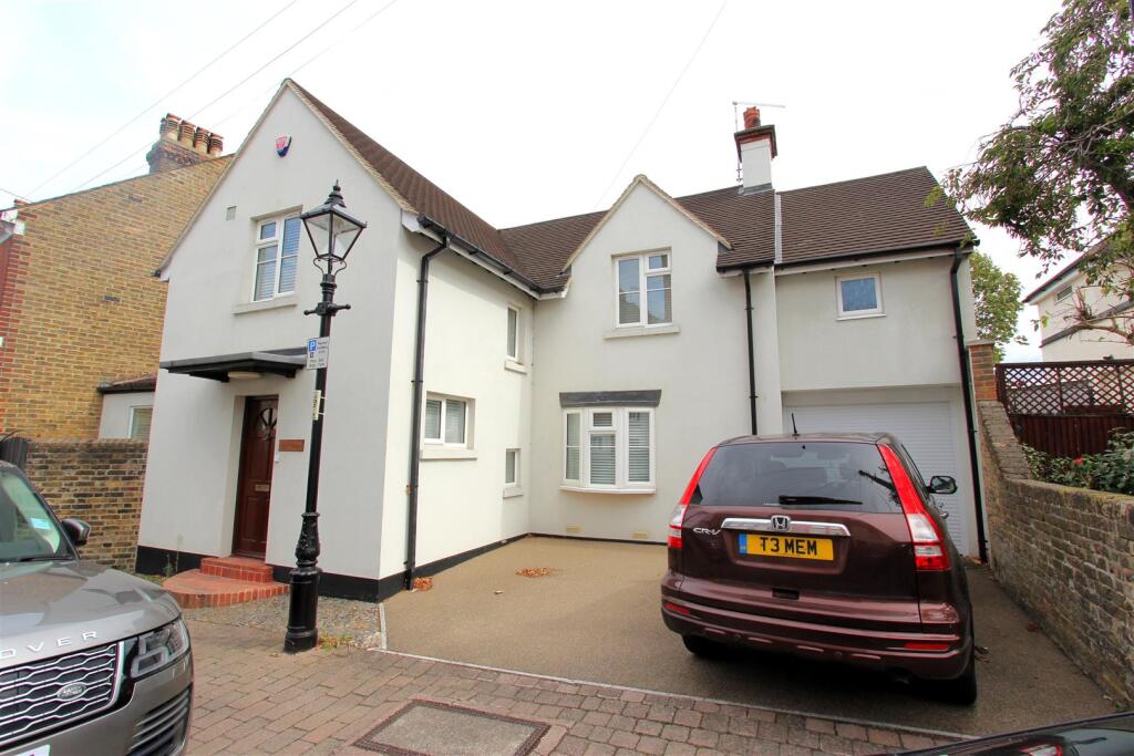 Main image of property: St. Margarets Street, Rochester