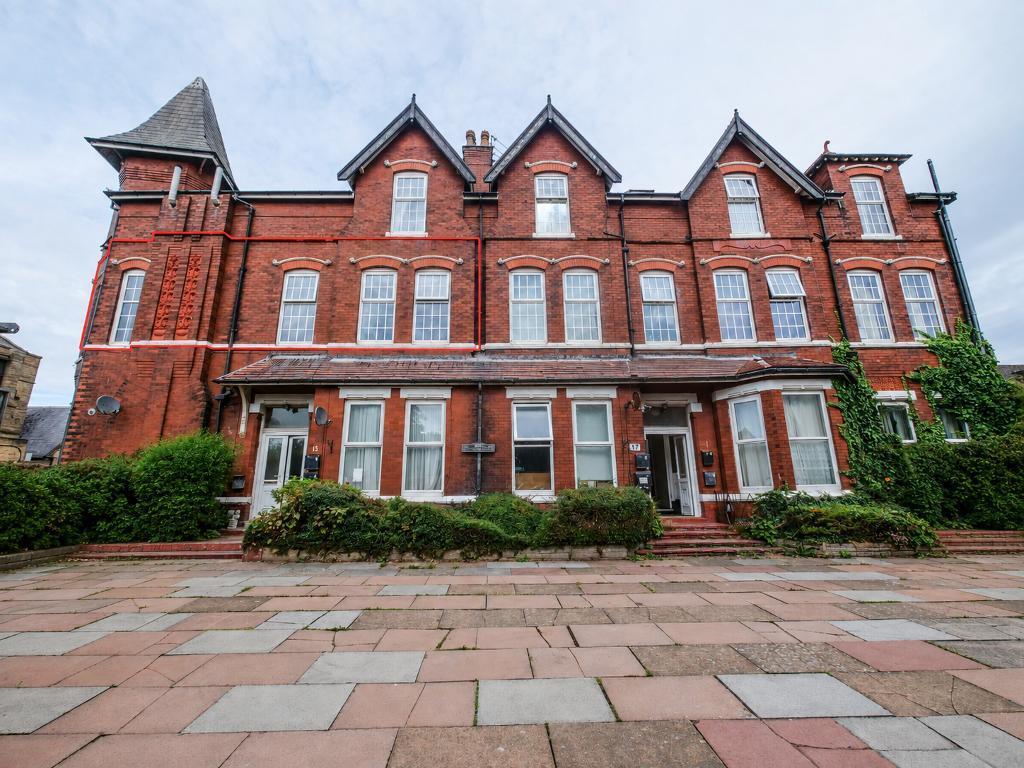 Main image of property: 15 Duke Street, Southport, Merseyside, PR8 1LN