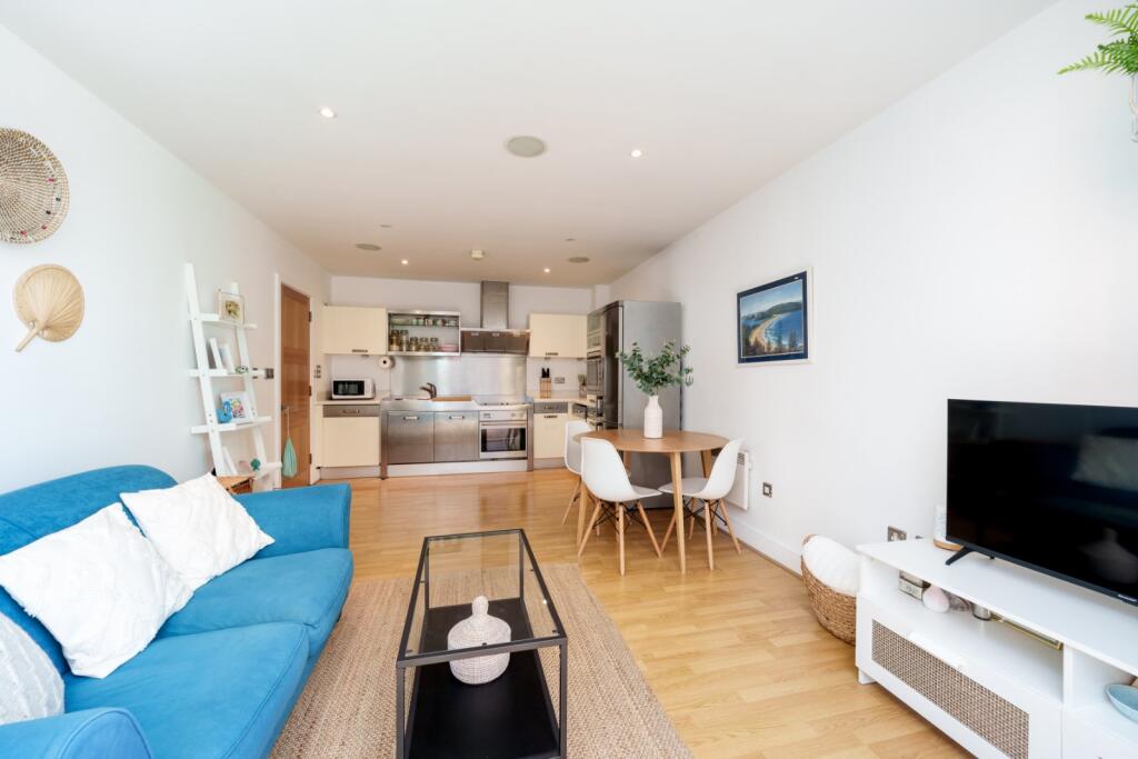 Main image of property: Halcyon Wharf, 5 Wapping High Street, London, E1W