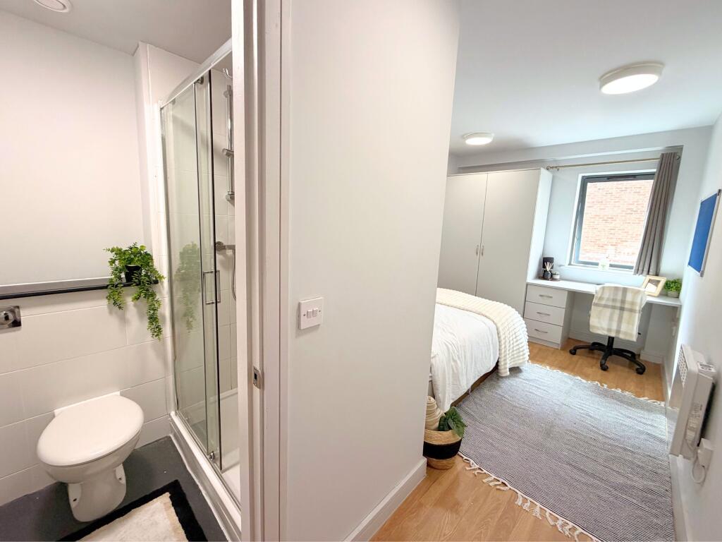 Main image of property: Chatham Place, Liverpool, Merseyside, L7