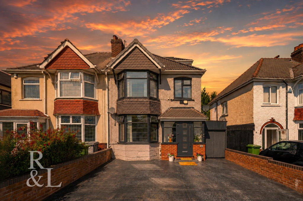 Main image of property: Oxbarn Avenue, Bradmore, Wolverhampton