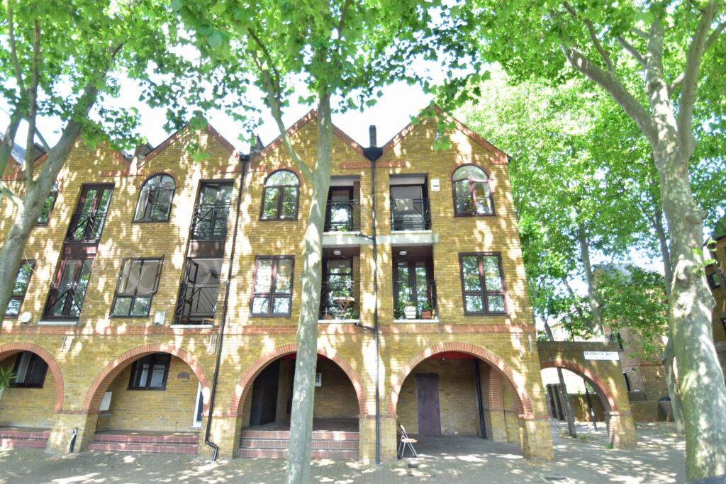 Main image of property: Brunswick Quay, Surrey Quays, SE16