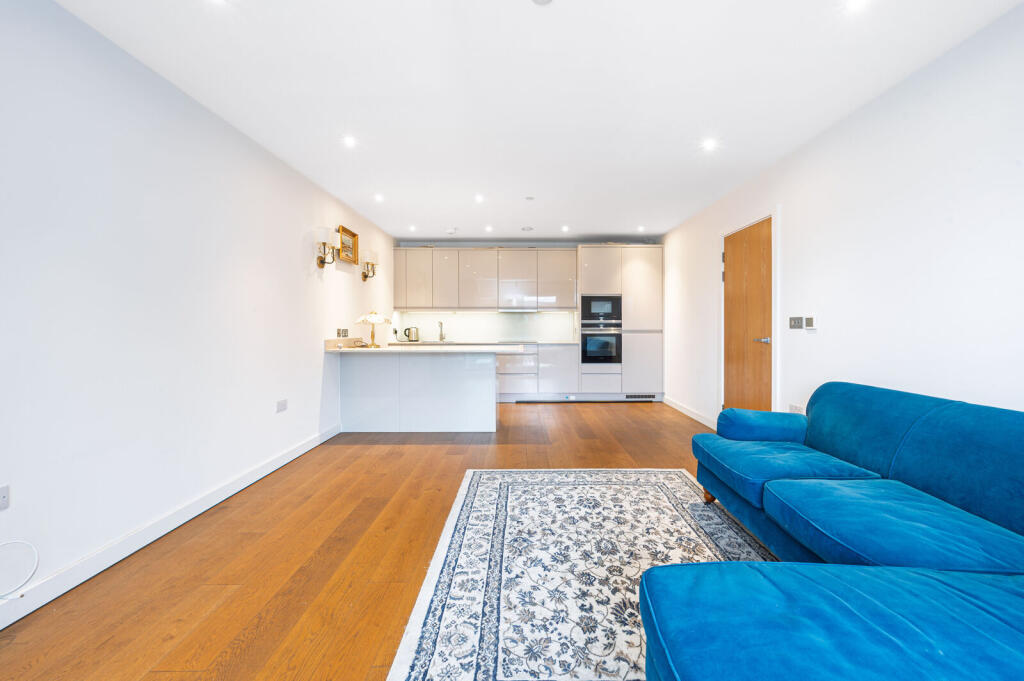Main image of property: Lismore Boulevard, Colindale, London, NW9