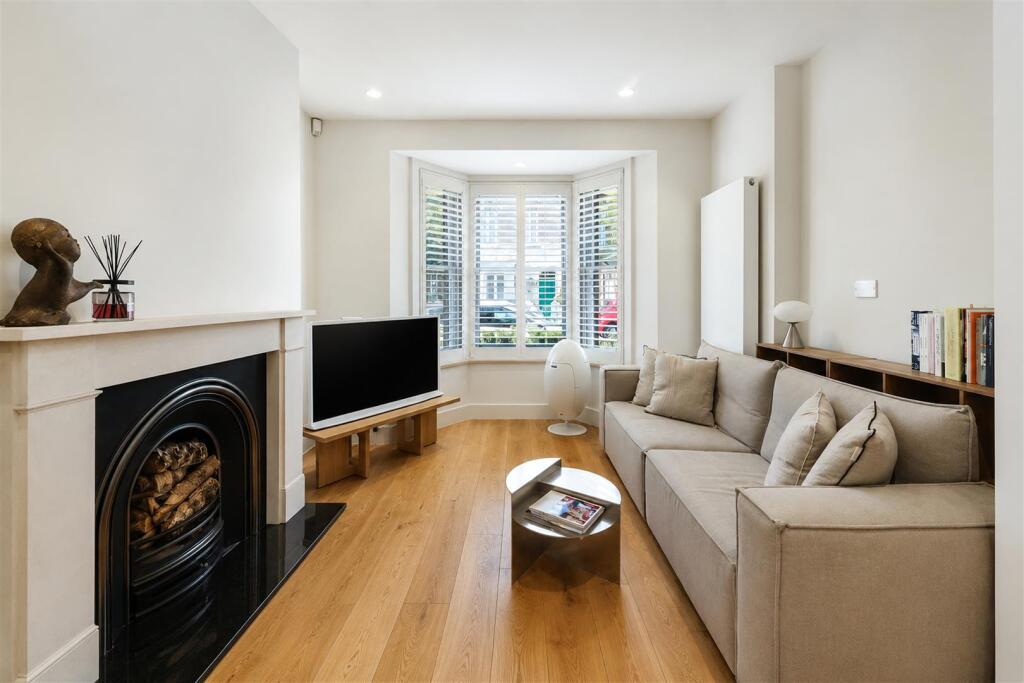 Main image of property: Treadgold Street, London, W11