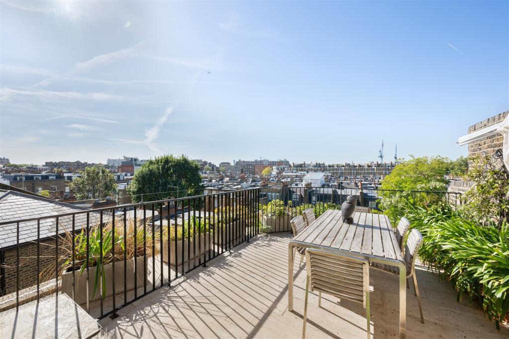 Main image of property: Lennox Gardens, Knightsbridge, SW1X.