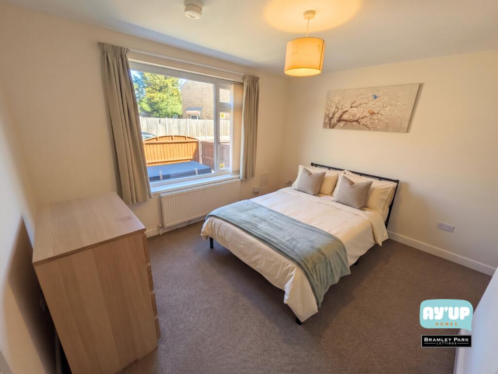 Main image of property: Room 1, 58 Wellington Grove DN5 9RW