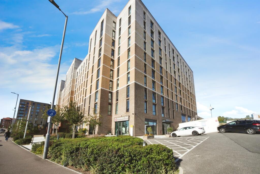 Main image of property: Kimpton Road, Luton