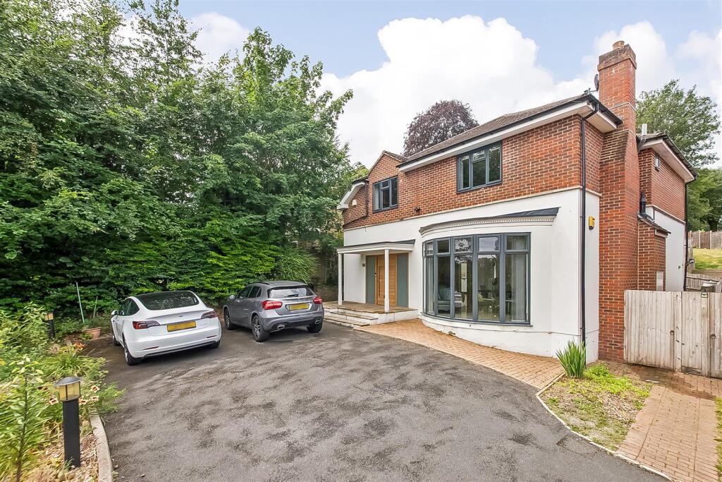 Main image of property: Riddlesdown Road, Purley