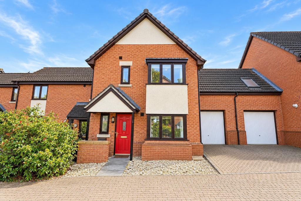Main image of property: Fife Court, Tattenhoe, Milton Keynes, Buckinghamshire, MK4 3HB