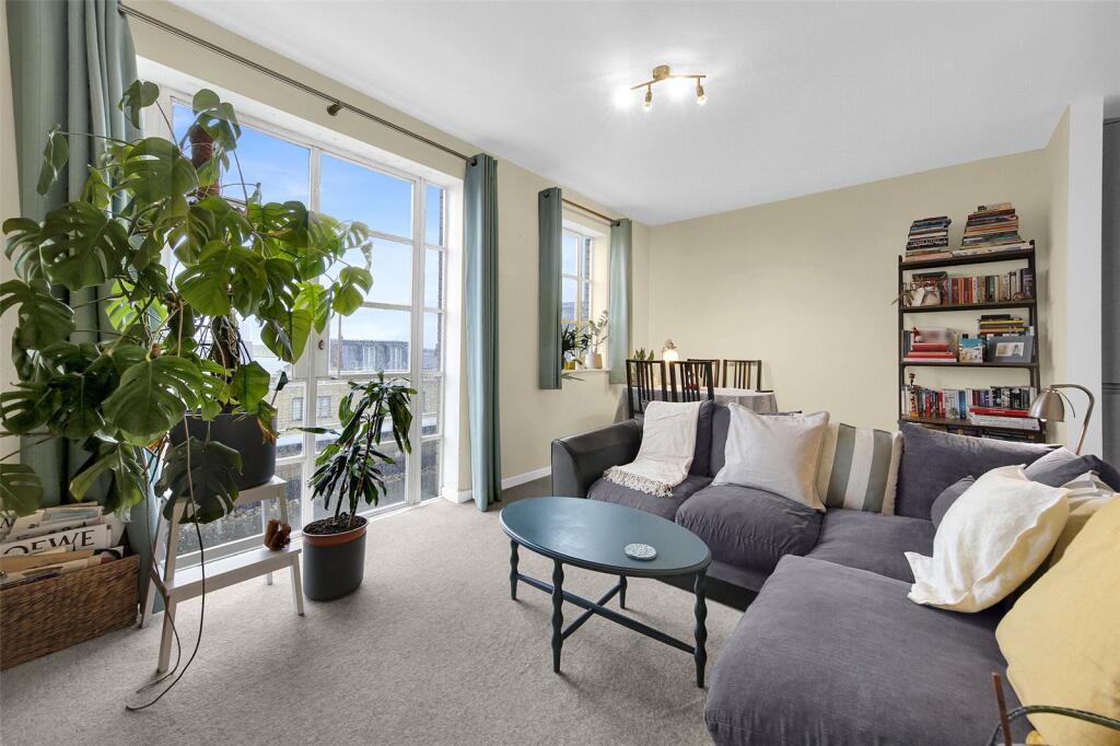 Main image of property: The Watergarden, E14