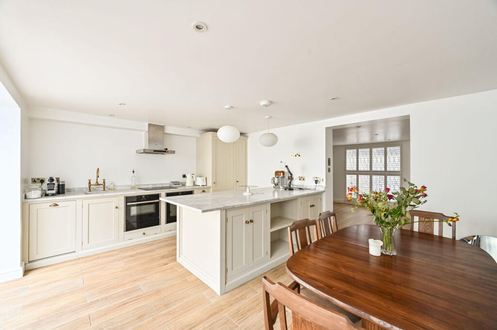 Main image of property: Hemingford Road, Barnsbury, London, N1