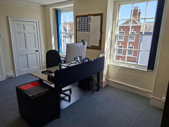 Office 1.jpg