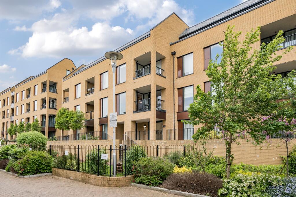 Main image of property: Quayle Crescent, London