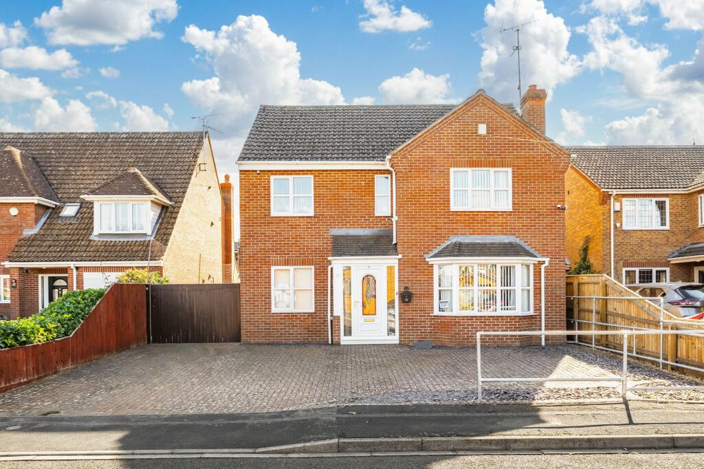 Main image of property: Stonecross Way, March