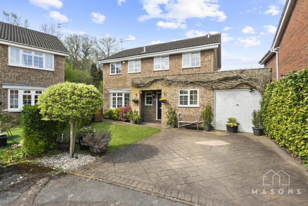 Main image of property: The Holt, Welwyn Garden City, Hertfordshire, AL7 2HU