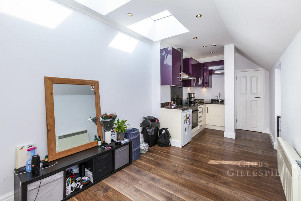 Main image of property: High Street, Uxbridge, UB8