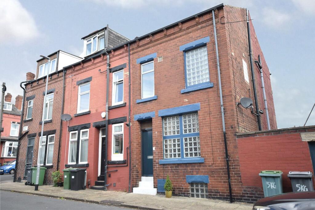 Main image of property: Knowle Grove, Burley, Leeds