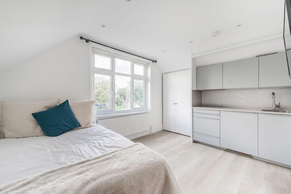 Main image of property: SPENCER ROAD, Grove Park, London, W4