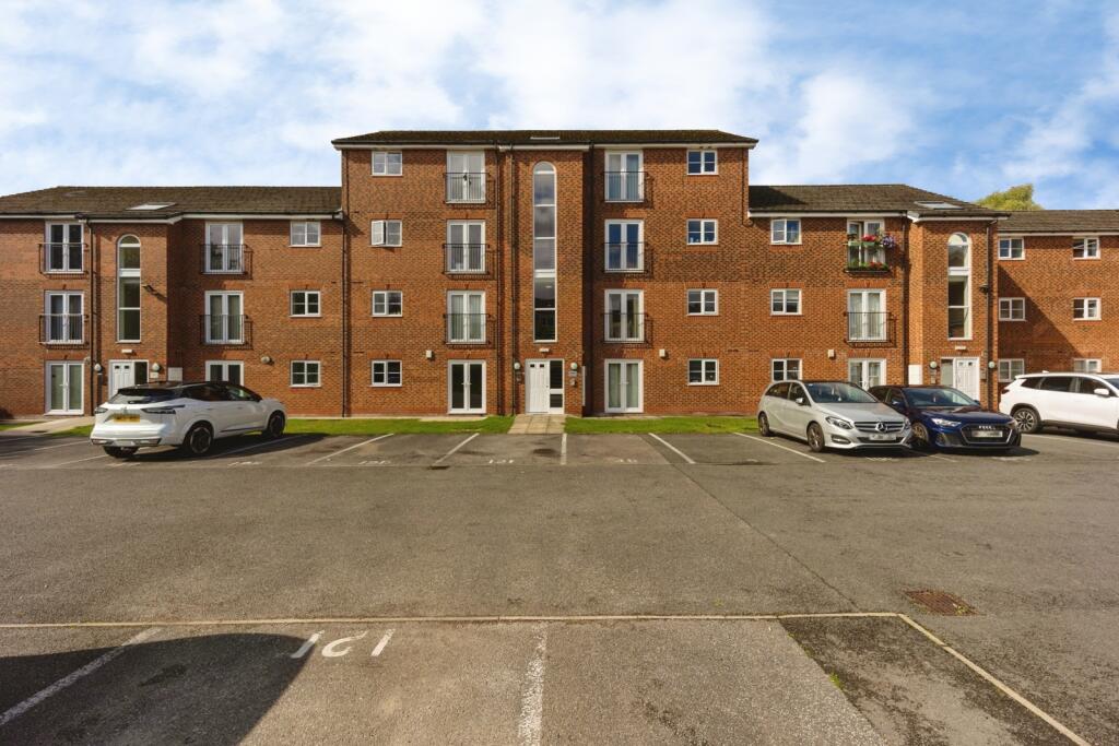 Main image of property: Lawnhurst Avenue, Wythenshawe, Manchester, Greater Manchester, M23