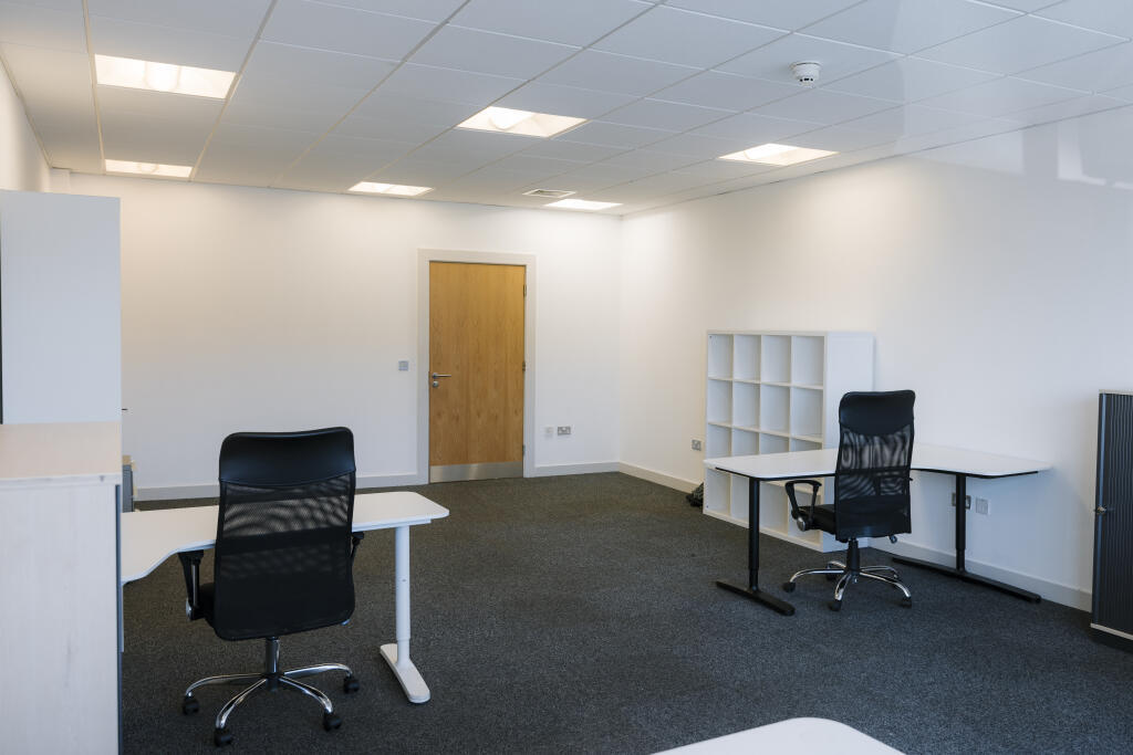 500 sqft office