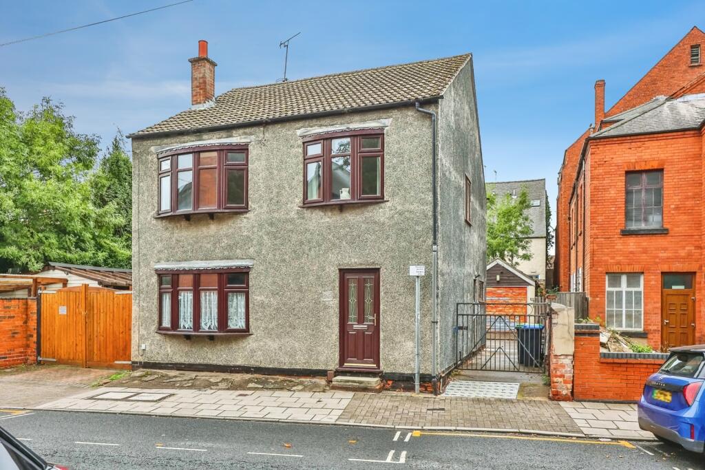 Main image of property: Ogle Street, Hucknall, Nottingham, Nottinghamshire, NG15